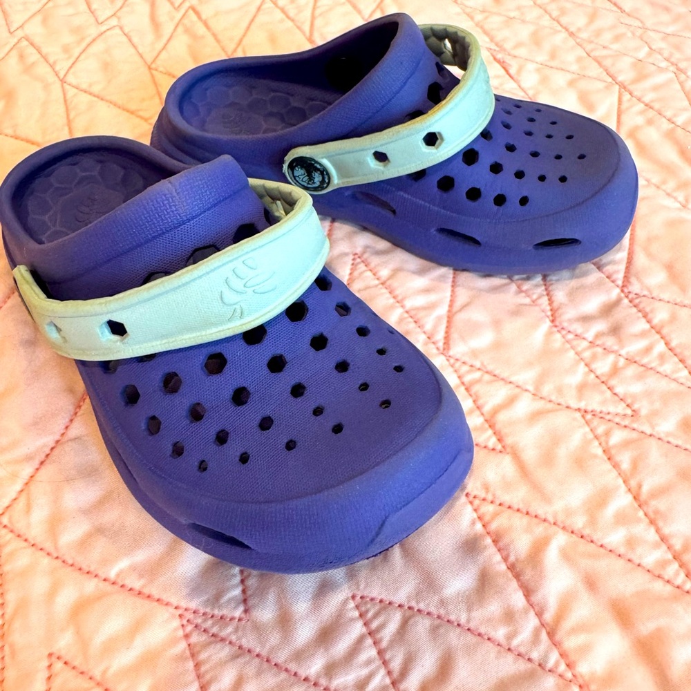 Joybees Girls Shoes ☀️
